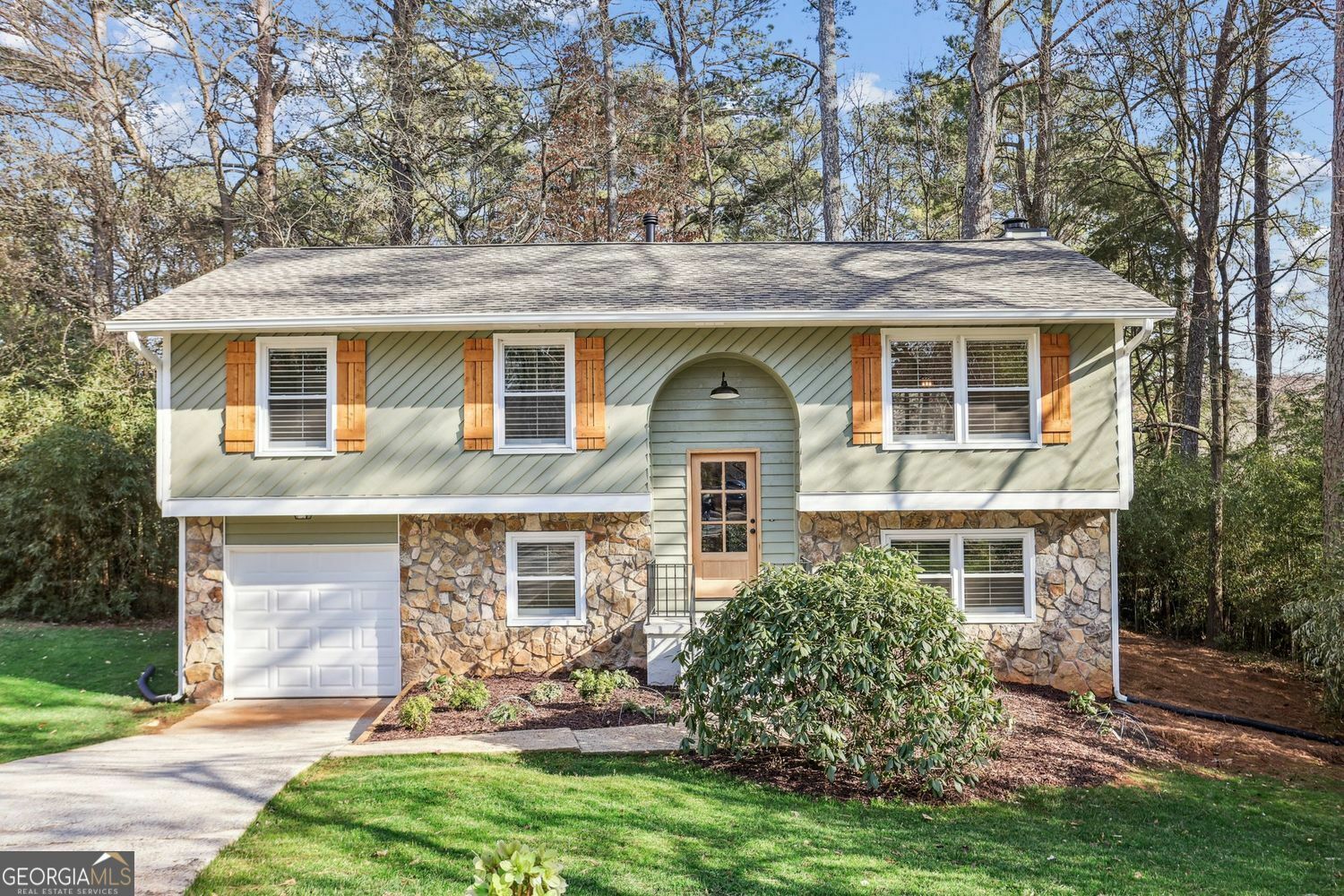 875 Waterbrook Court  Roswell GA 30076 photo