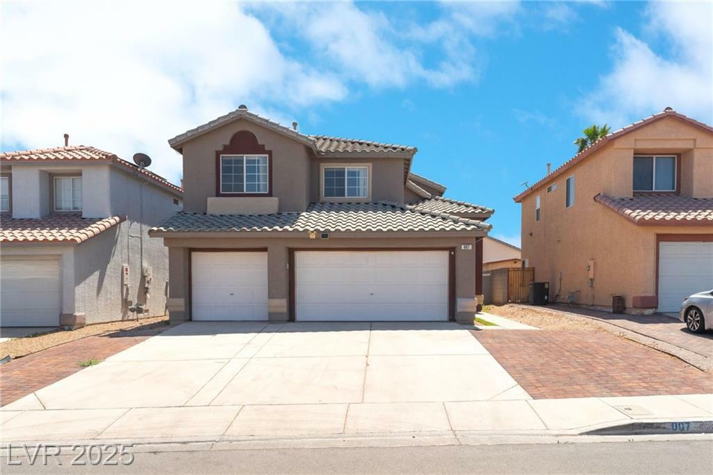Property Photo: 907 Royalmile Way NV 89032