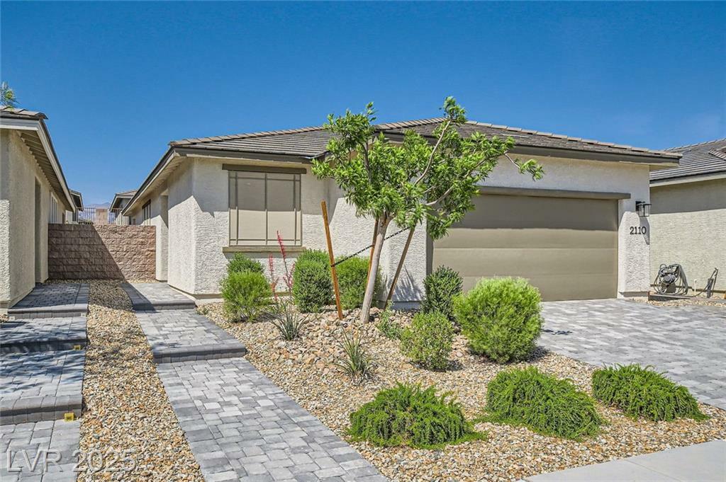 Property Photo: 2110 Albury Avenue NV 89086