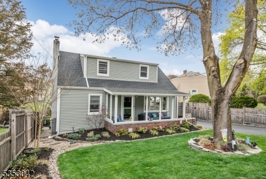 Property Photo: 3 Canterbury Rd NJ 07456