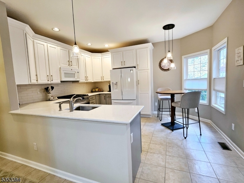 Property Photo: 17 Havenhill Rd NJ 07419