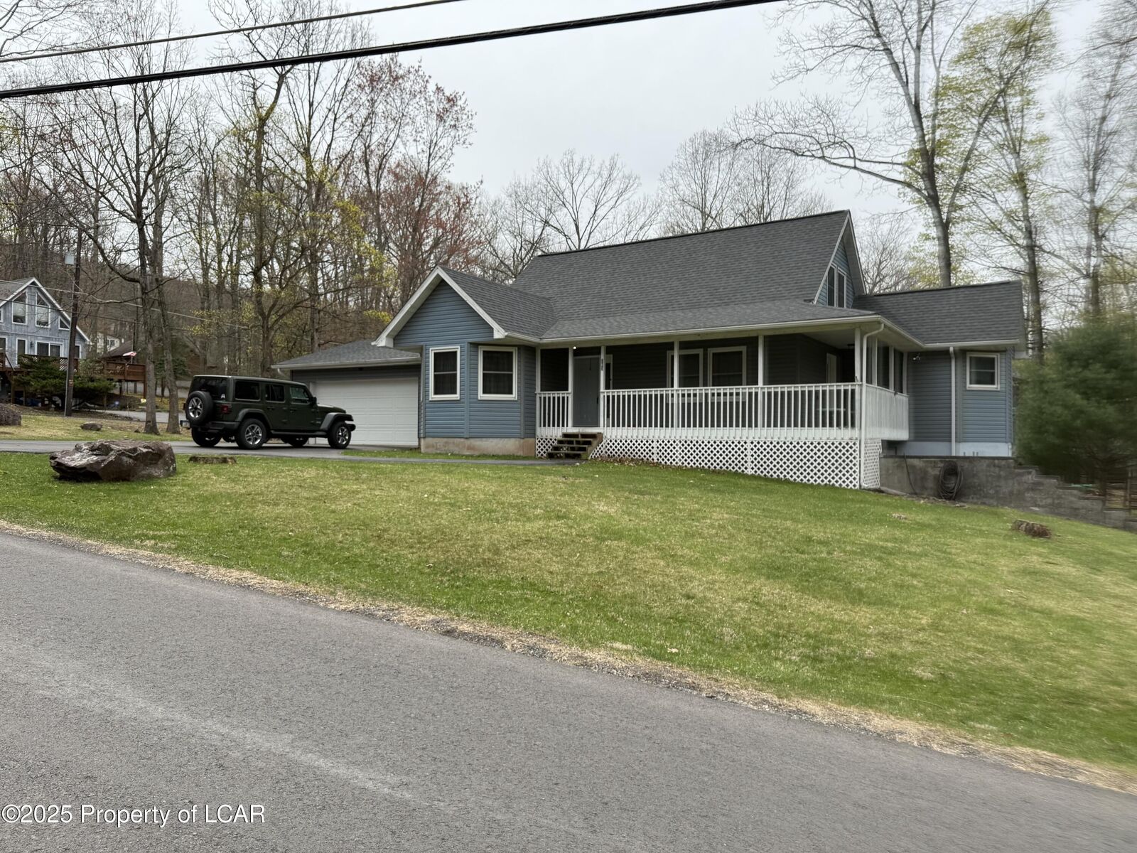 Property Photo: 263 Trapper Springs Lane PA 18222