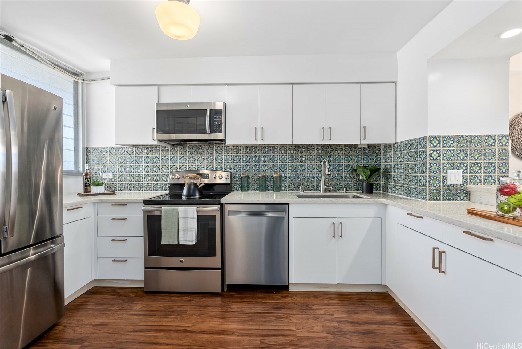 Property Photo: 500 University Avenue 1133 HI 96826
