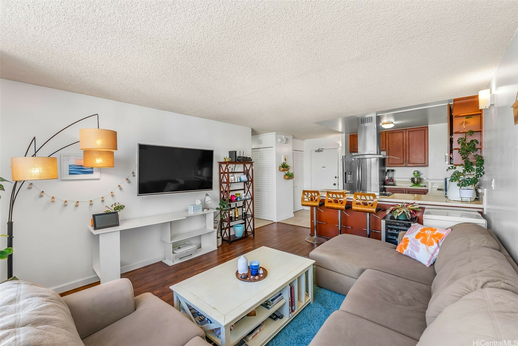 Property Photo:  3045 Ala Napuaa Place 1305  HI 96818 