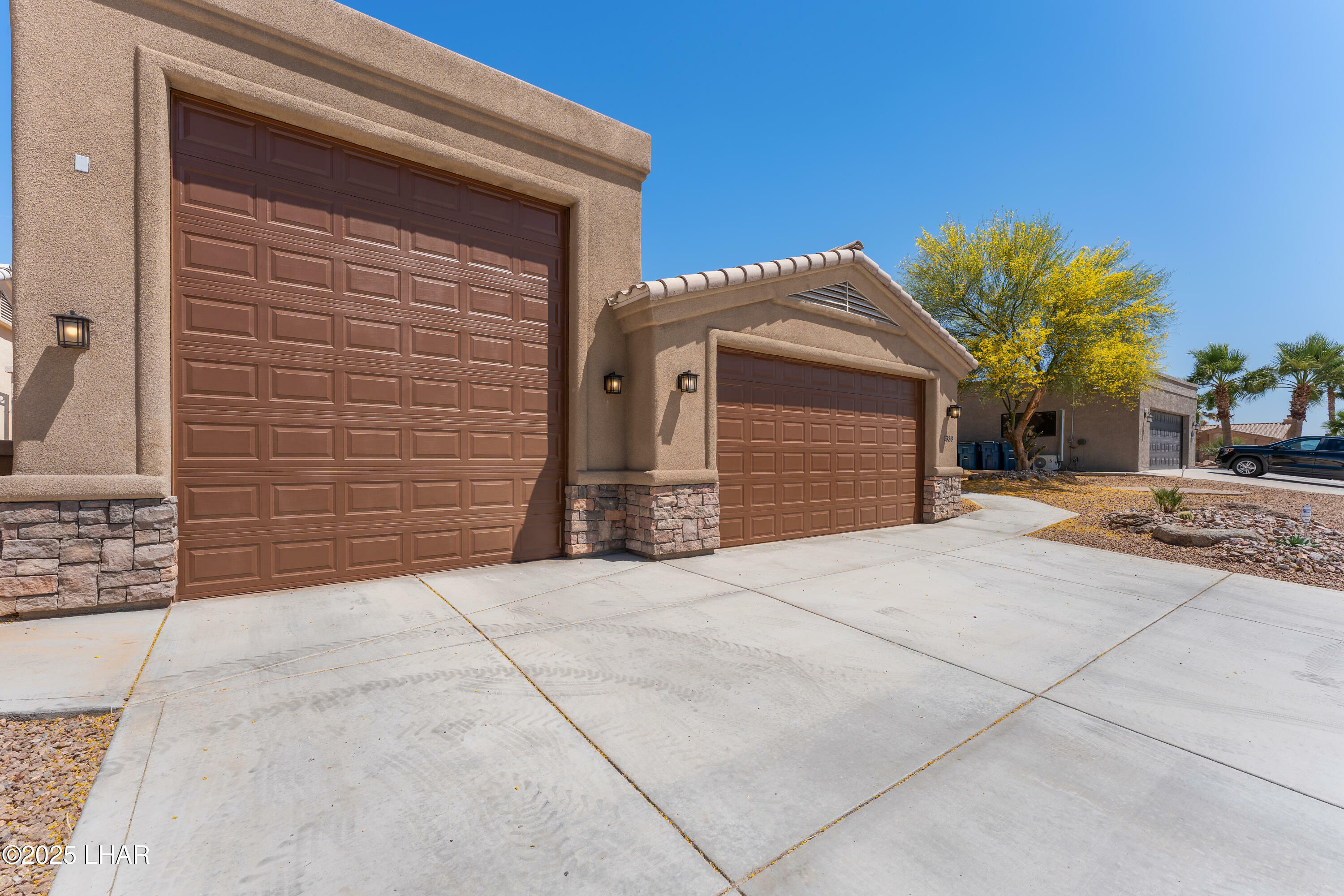 Property Photo: 1338 Piper Dr AZ 86404