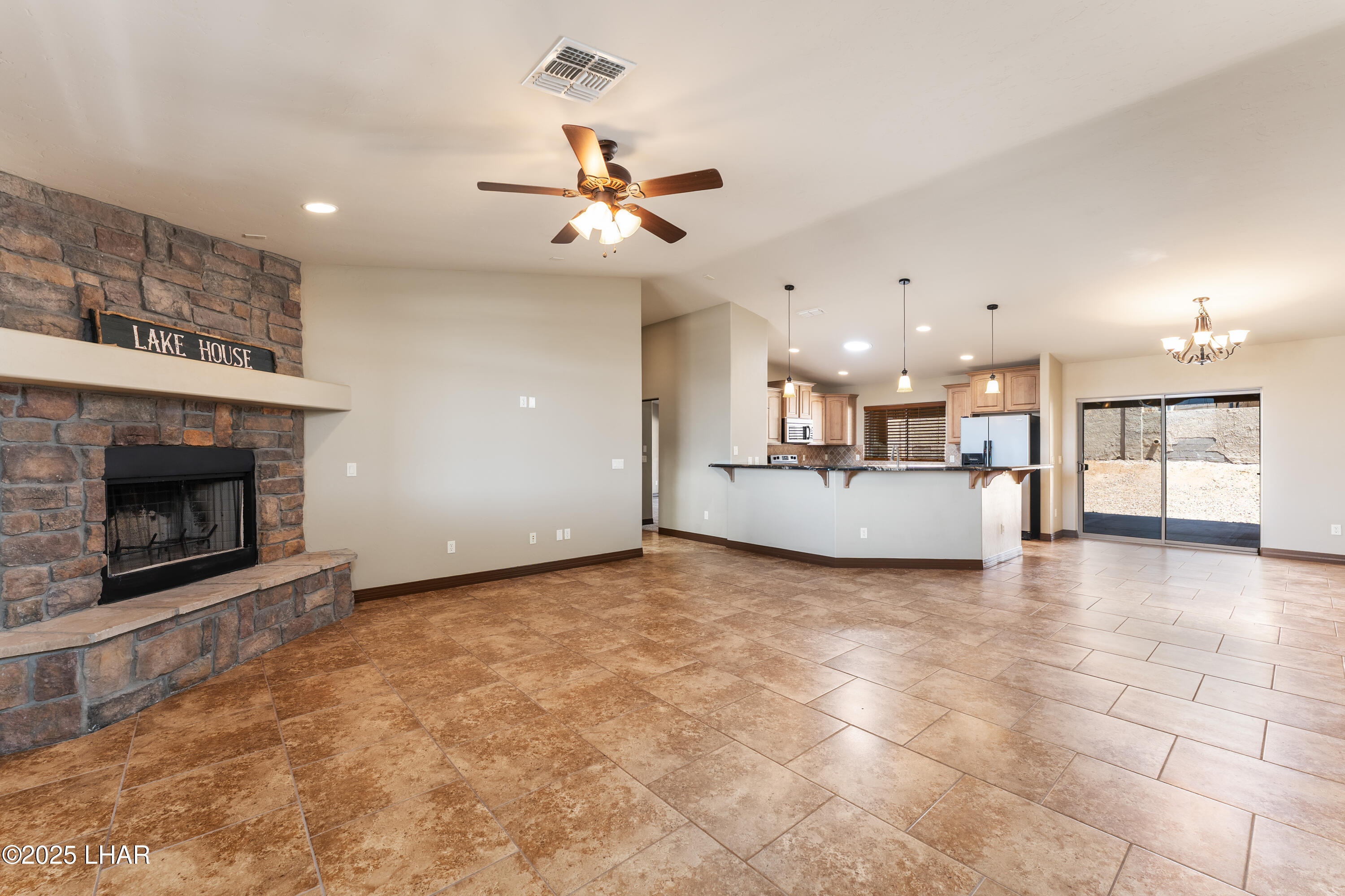 Property Photo: 1338 Piper Dr AZ 86404