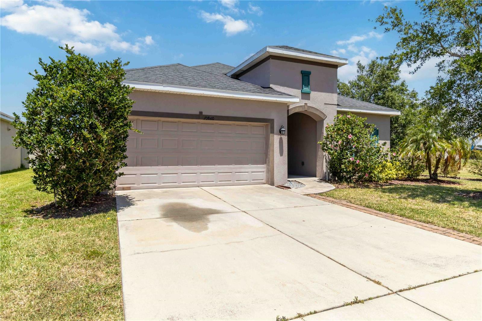Property Photo: 10860 79th Street E FL 34219