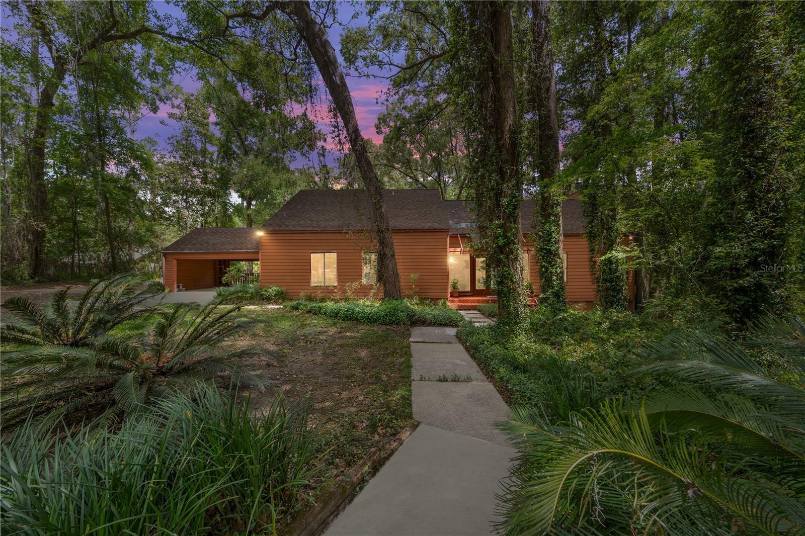 Property Photo: 2715 NW 65th Street FL 32606