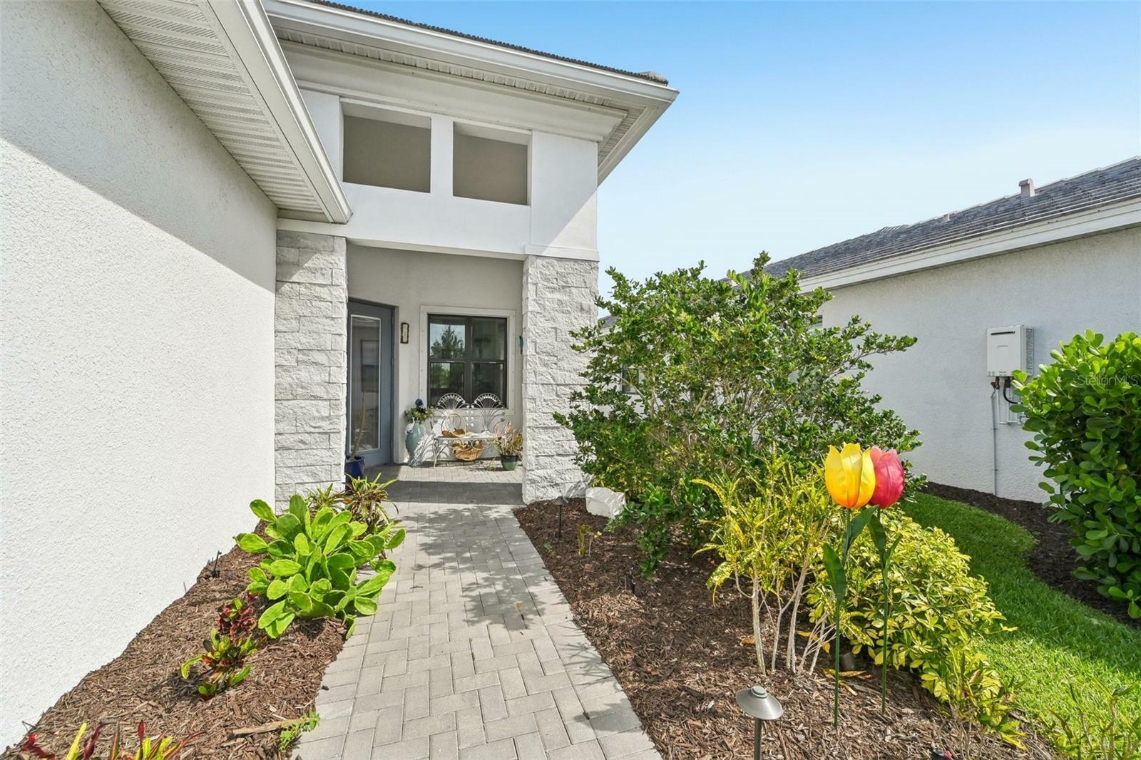 Property Photo: 5219 Barnett Circle FL 34211
