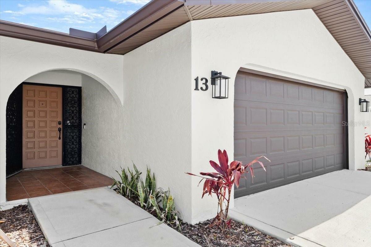 Property Photo: 13 Classic Court S FL 32137