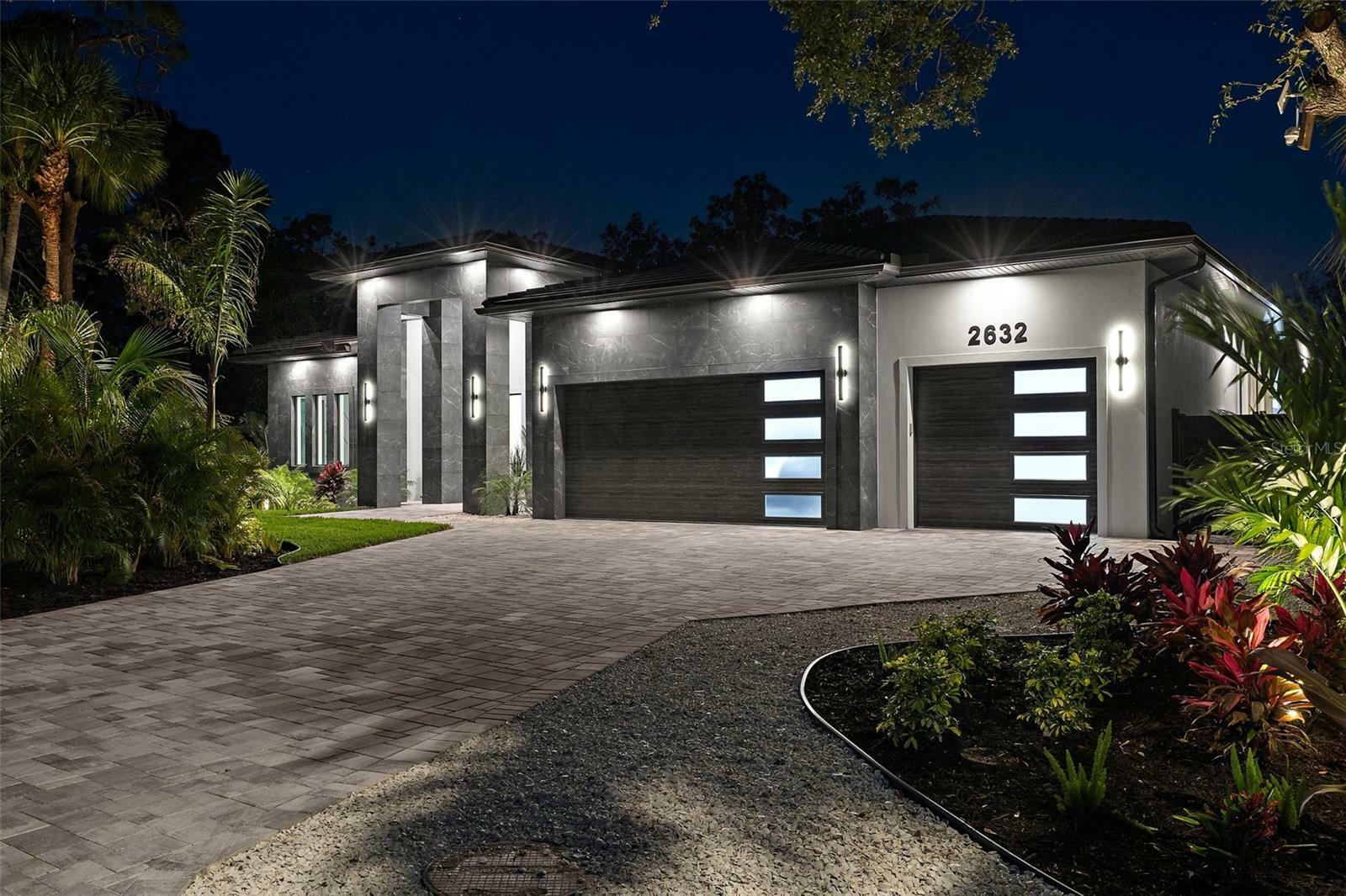 2632 Hawthorne Street  Sarasota FL 34239 photo
