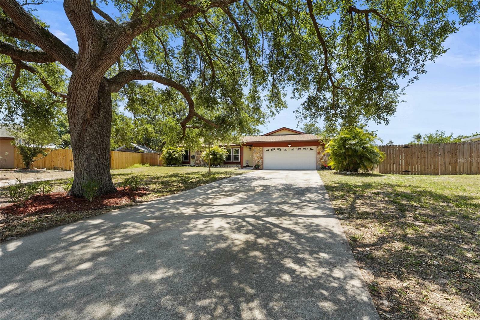 2219 Lockwood Meadows Circle  Sarasota FL 34234 photo