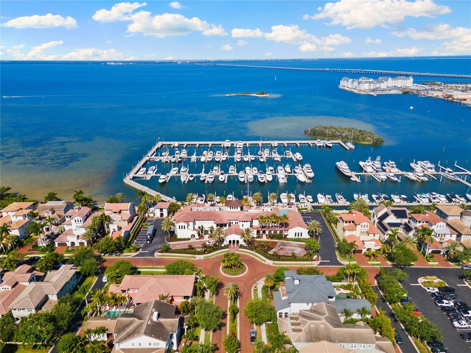 Property Photo: 5823 Bowen Daniel Drive 906 FL 33616