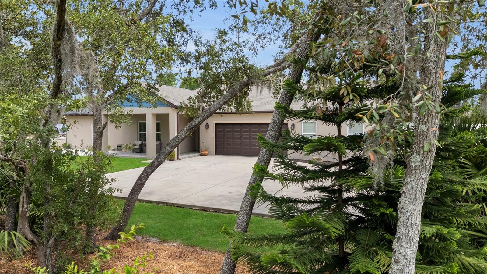 Property Photo: 3055 Wolf Branch Rd FL 32757