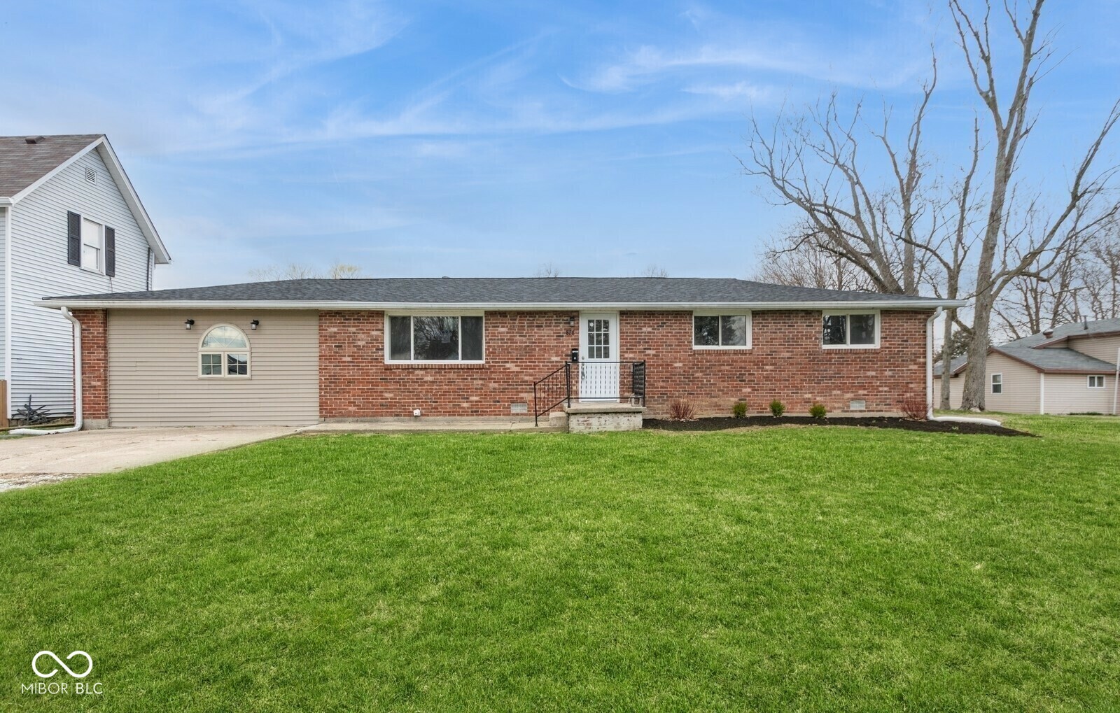 Property Photo: 828 N 13th Street IN 46036