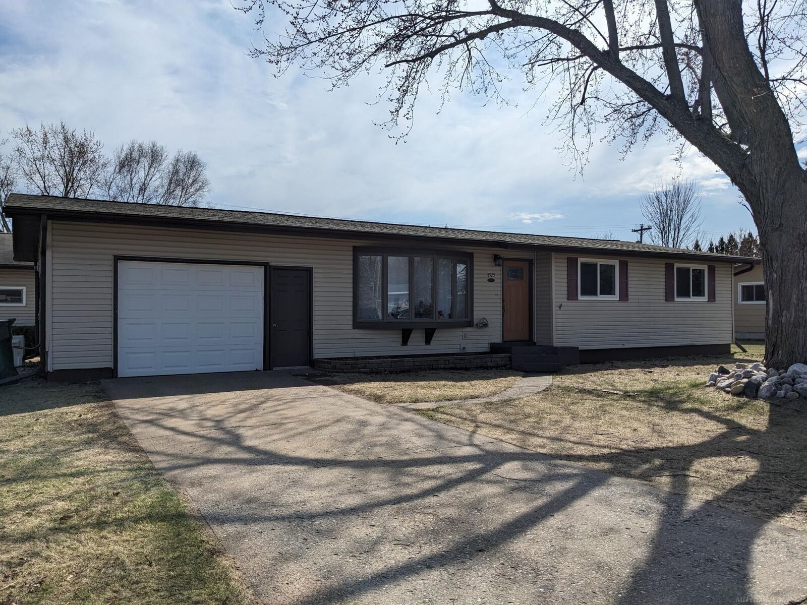 Property Photo:  4525 Wabash Street  MI 49876 