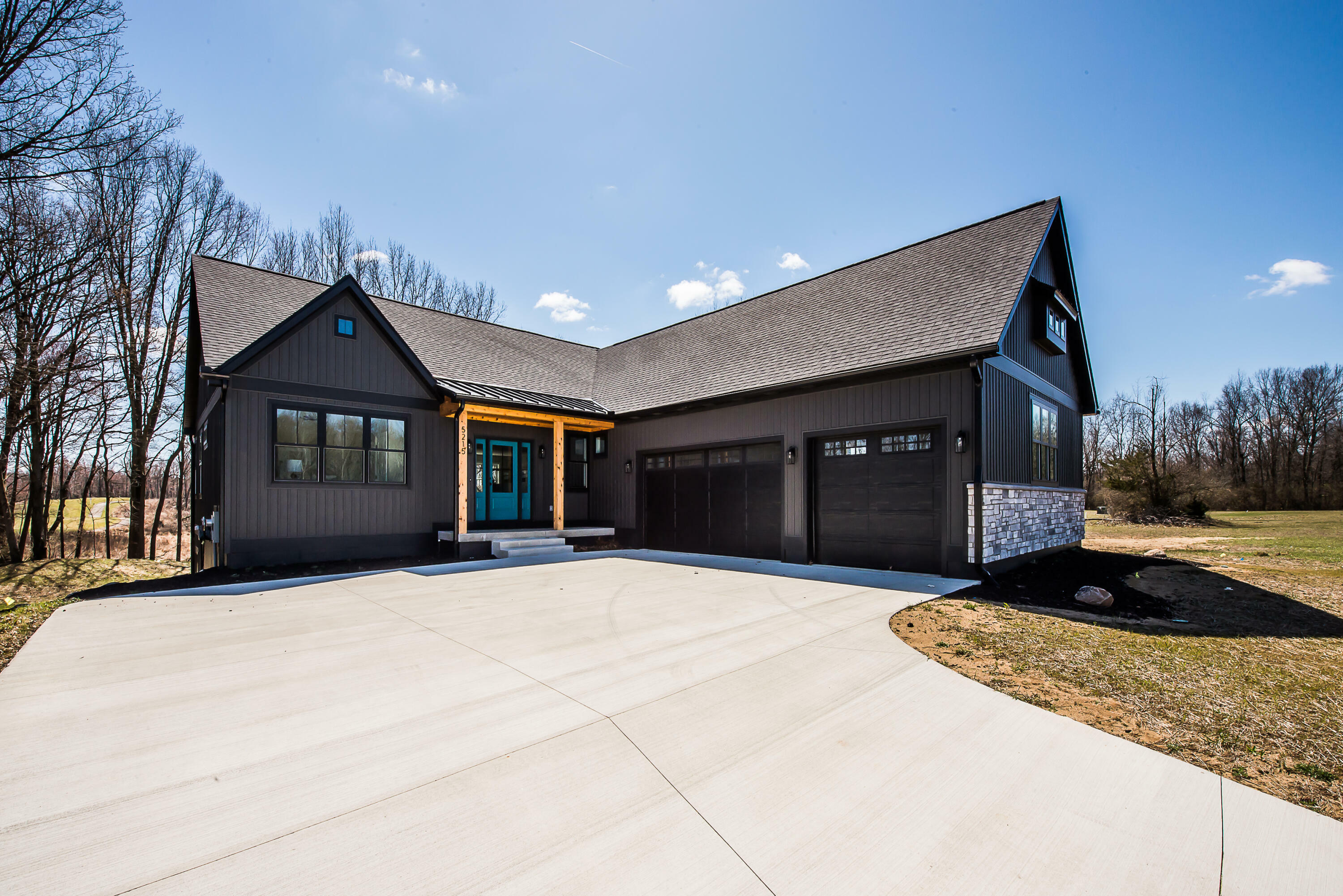 5215 Grande View Lane  Jackson MI 49201 photo