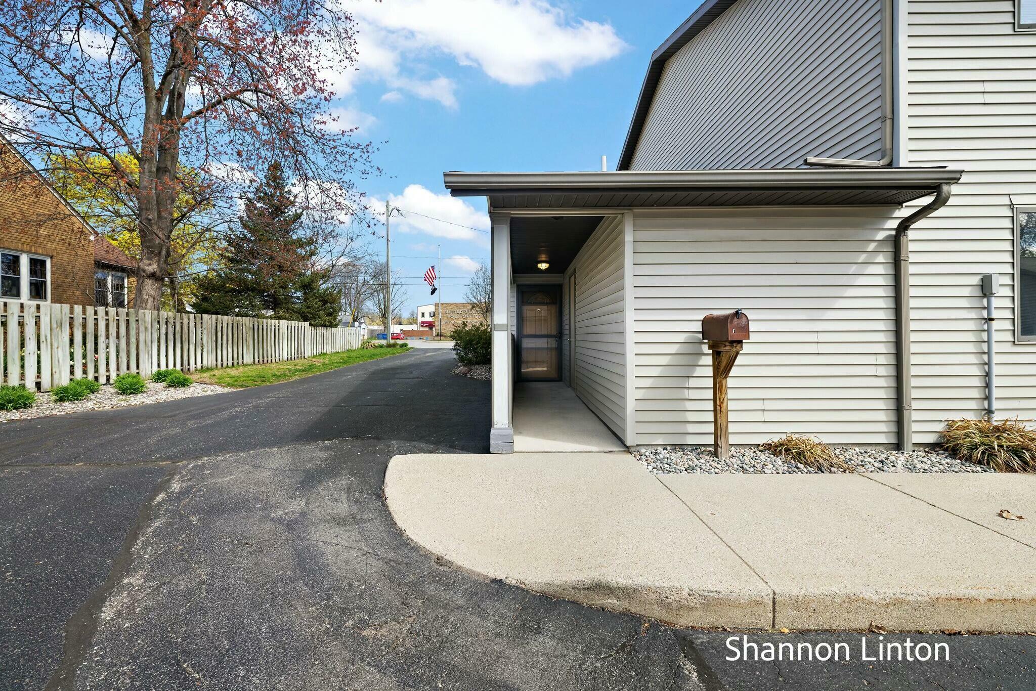 Property Photo: 206 W Exchange Street MI 49456