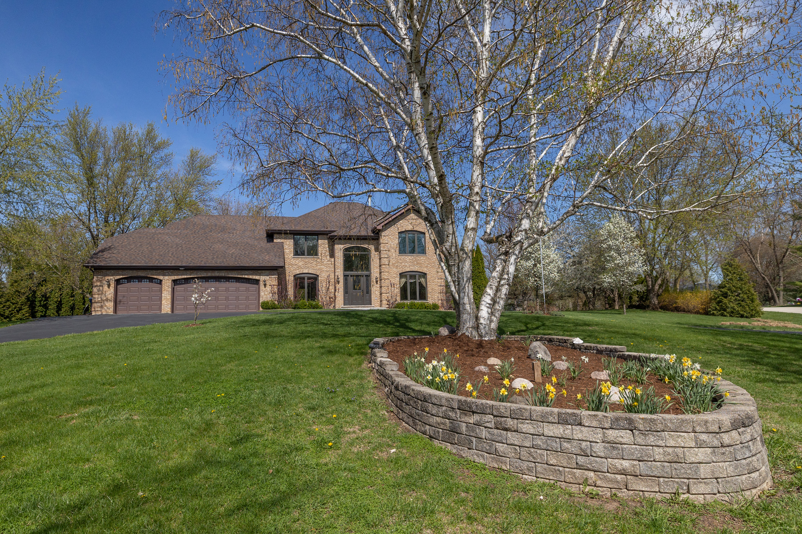 Property Photo: 4N481 Citation Lane IL 60119