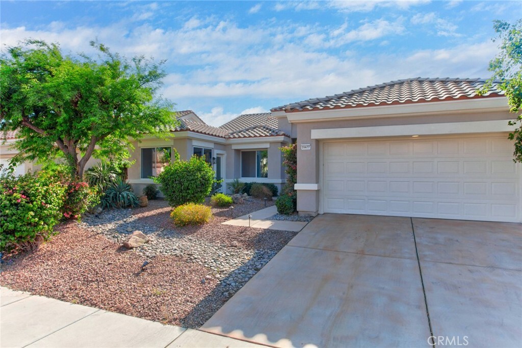 35677 Inverness Avenue  Palm Desert CA 92211 photo
