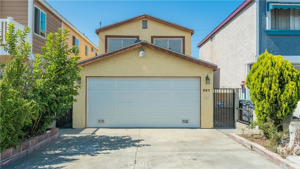 Property Photo: 627 East Lincoln Street CA 90745