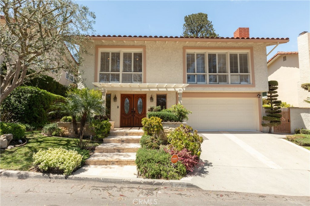 Property Photo:  2225 Via Alamitos  CA 90274 