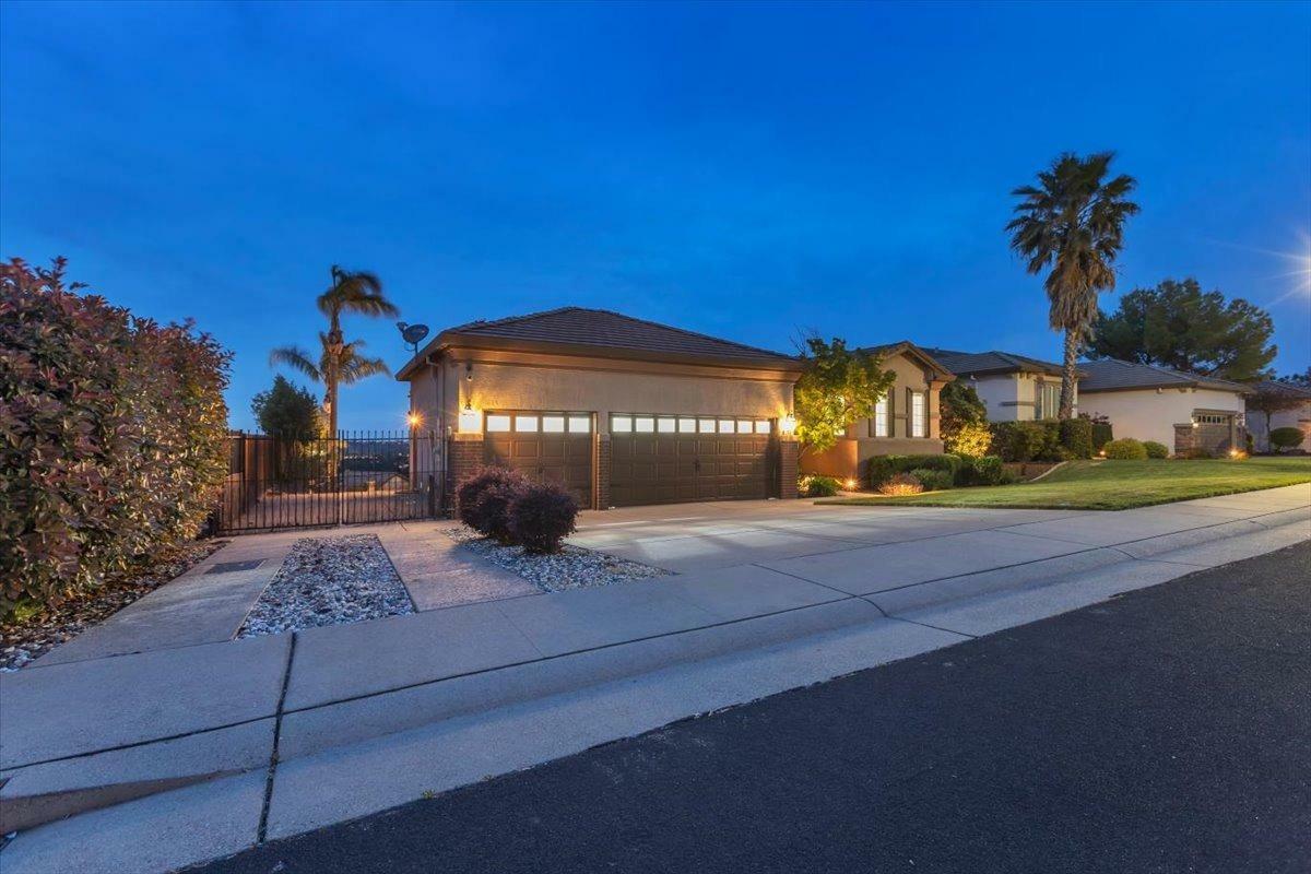 Property Photo: 7021 Pembroke Way CA 95677