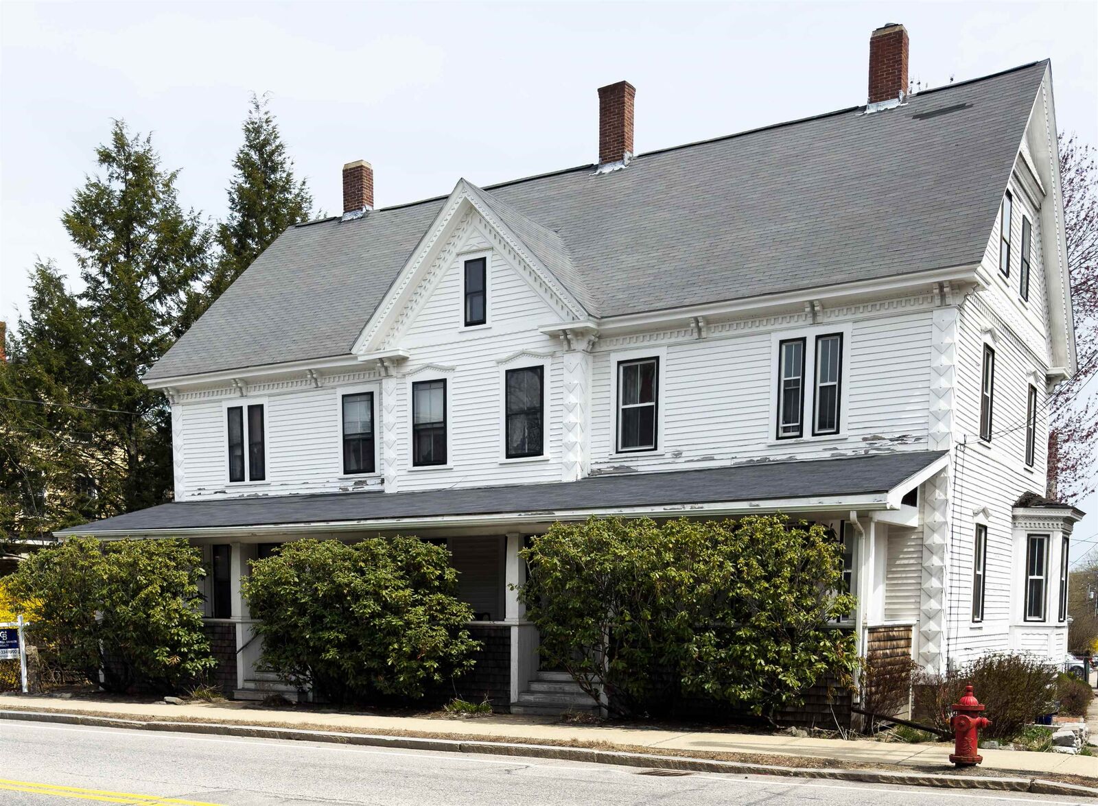 Property Photo: 181 Central Avenue NH 03820-4003