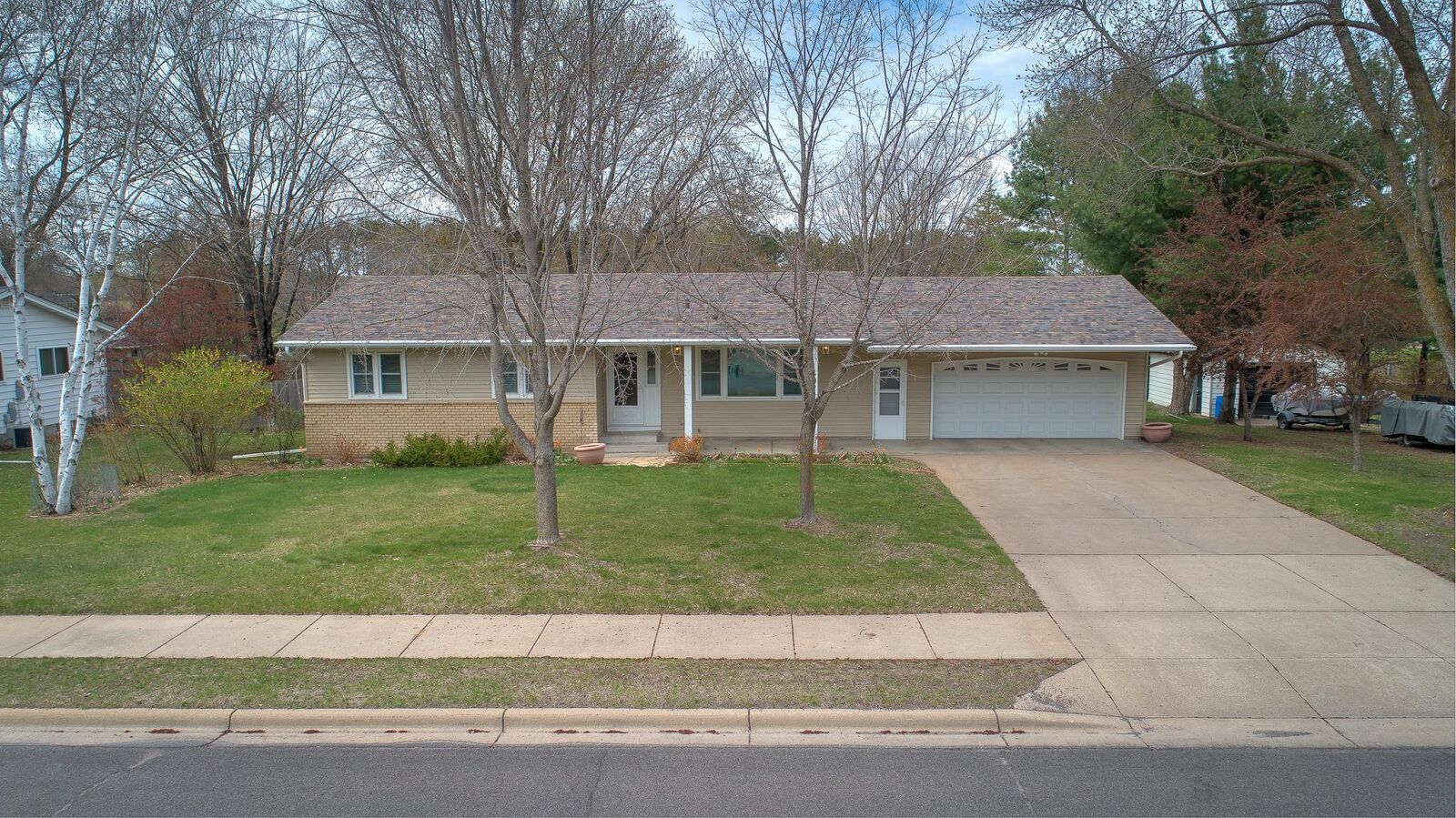 Property Photo: 207 4th Avenue NW MN 55040
