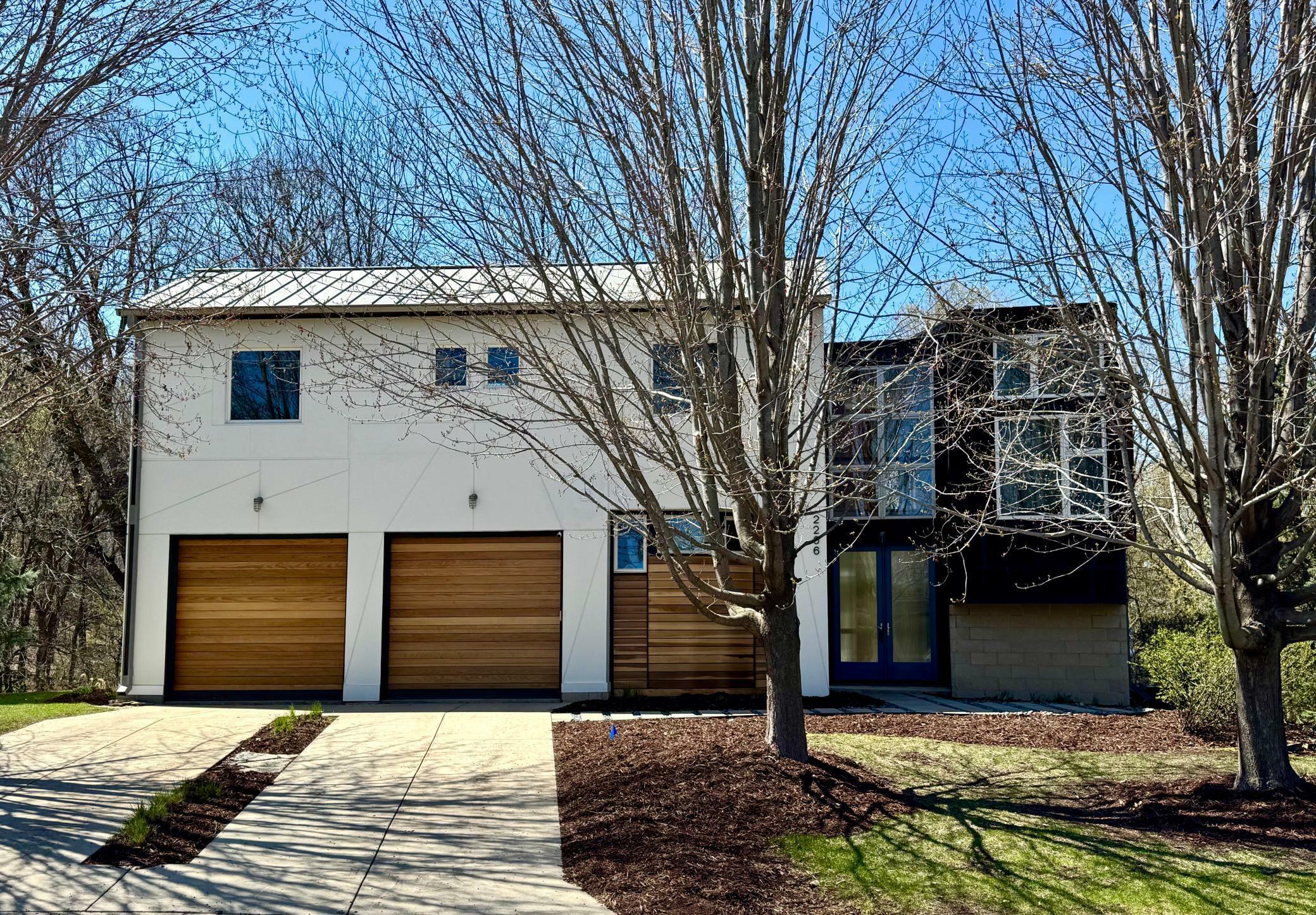 Property Photo: 2206 Grant Court MN 55057