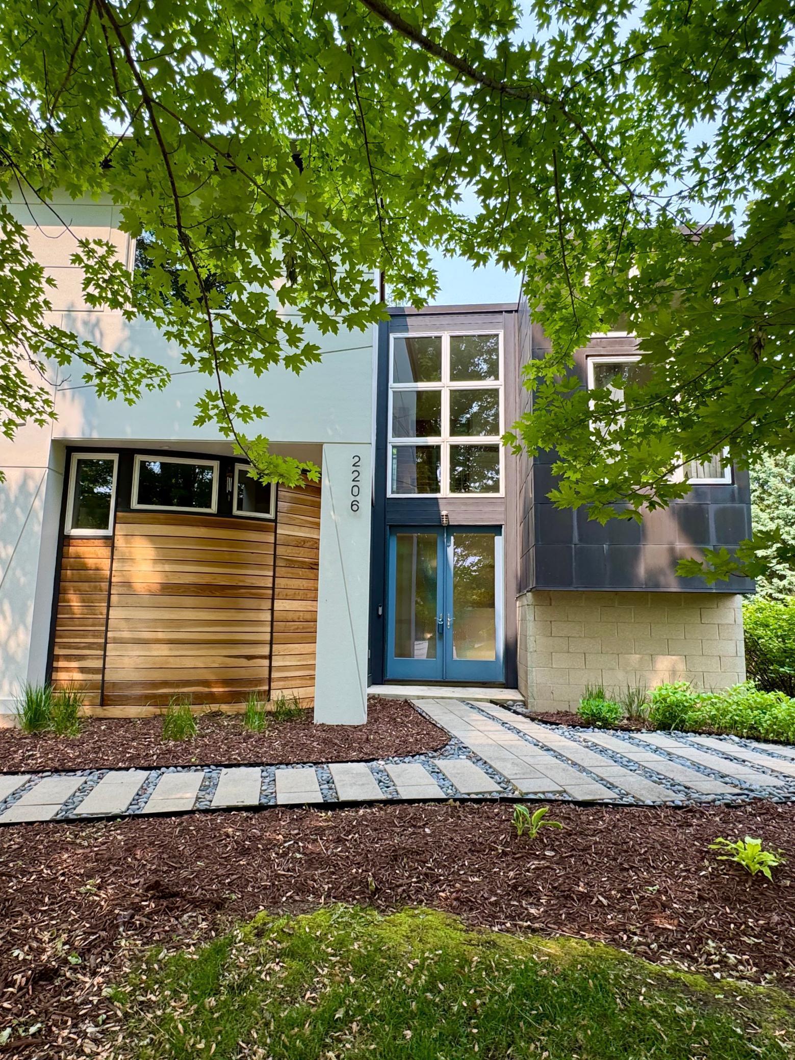 Property Photo: 2206 Grant Court MN 55057