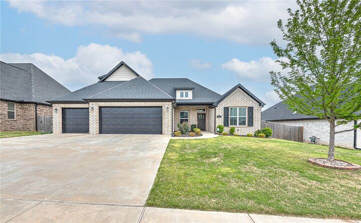 746 Saffron Avenue  Tontitown AR 72762 photo