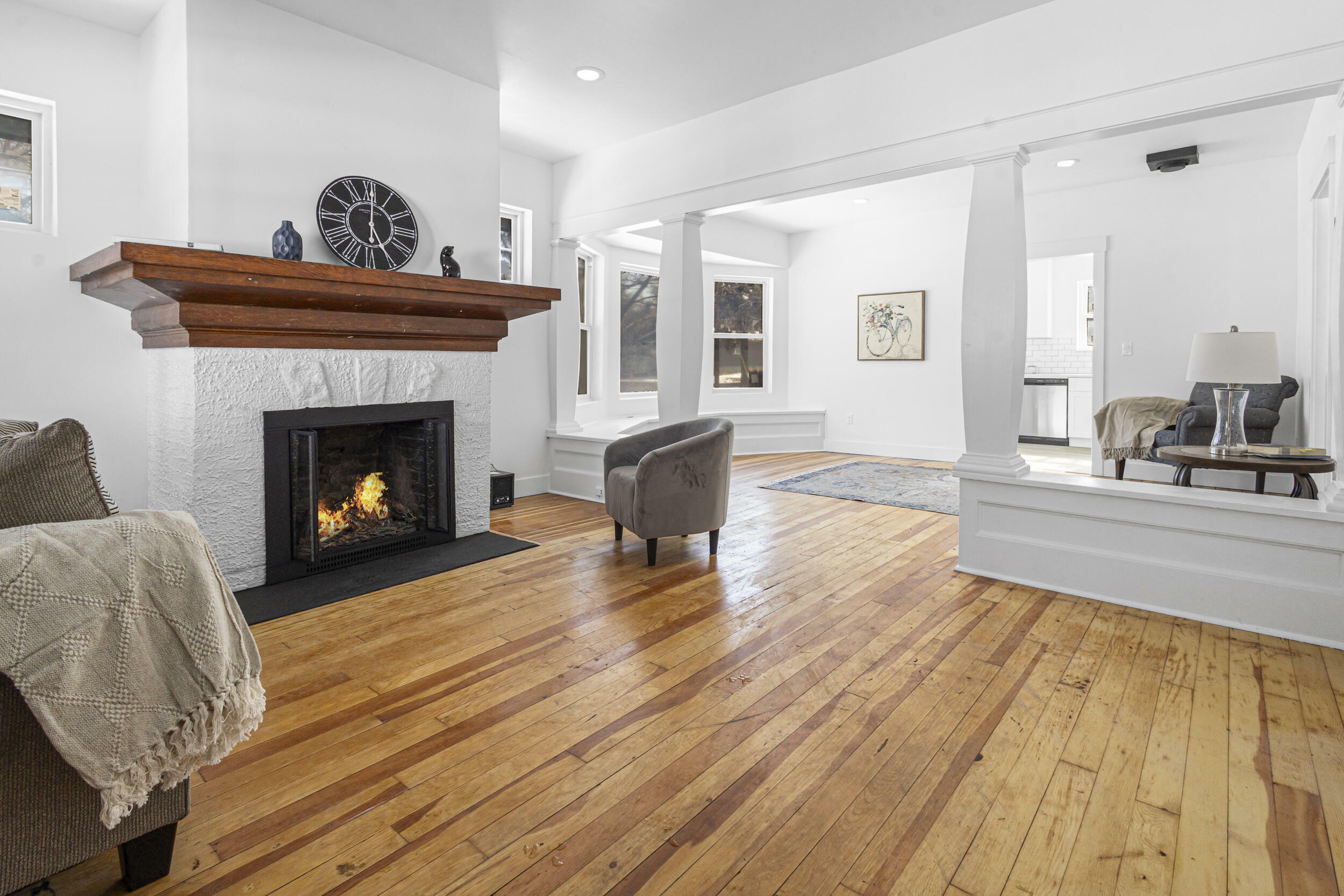 Property Photo: 805 NW Georgia Avenue OR 97703