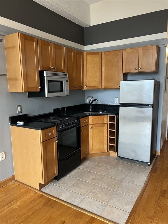 Property Photo: 12 Stoneholm St 402 MA 02115