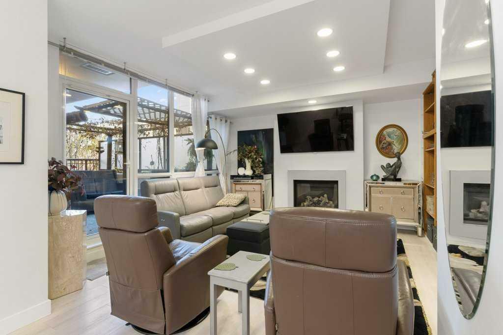 222 Riverfront Avenue SW 231  Calgary AB T2P 2Y9 photo