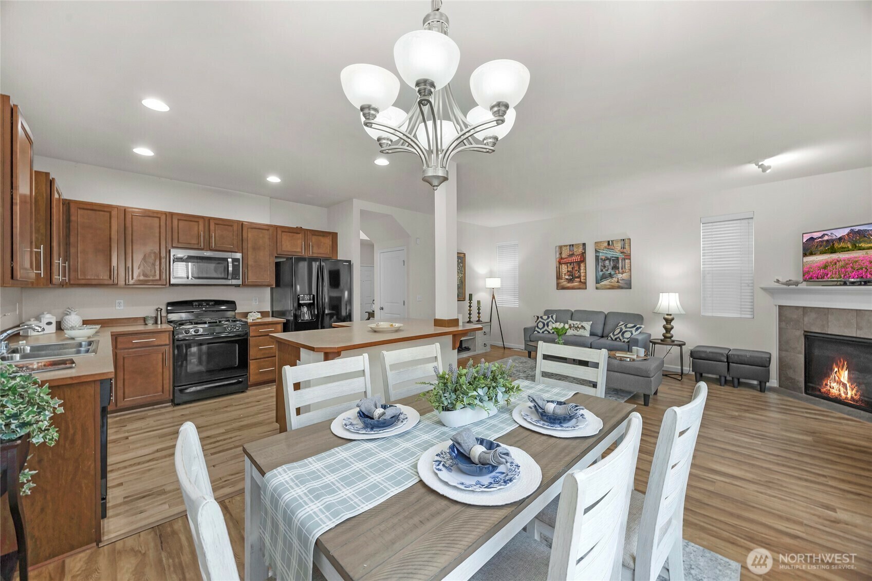 Property Photo: 409 125th Place SE WA 98208