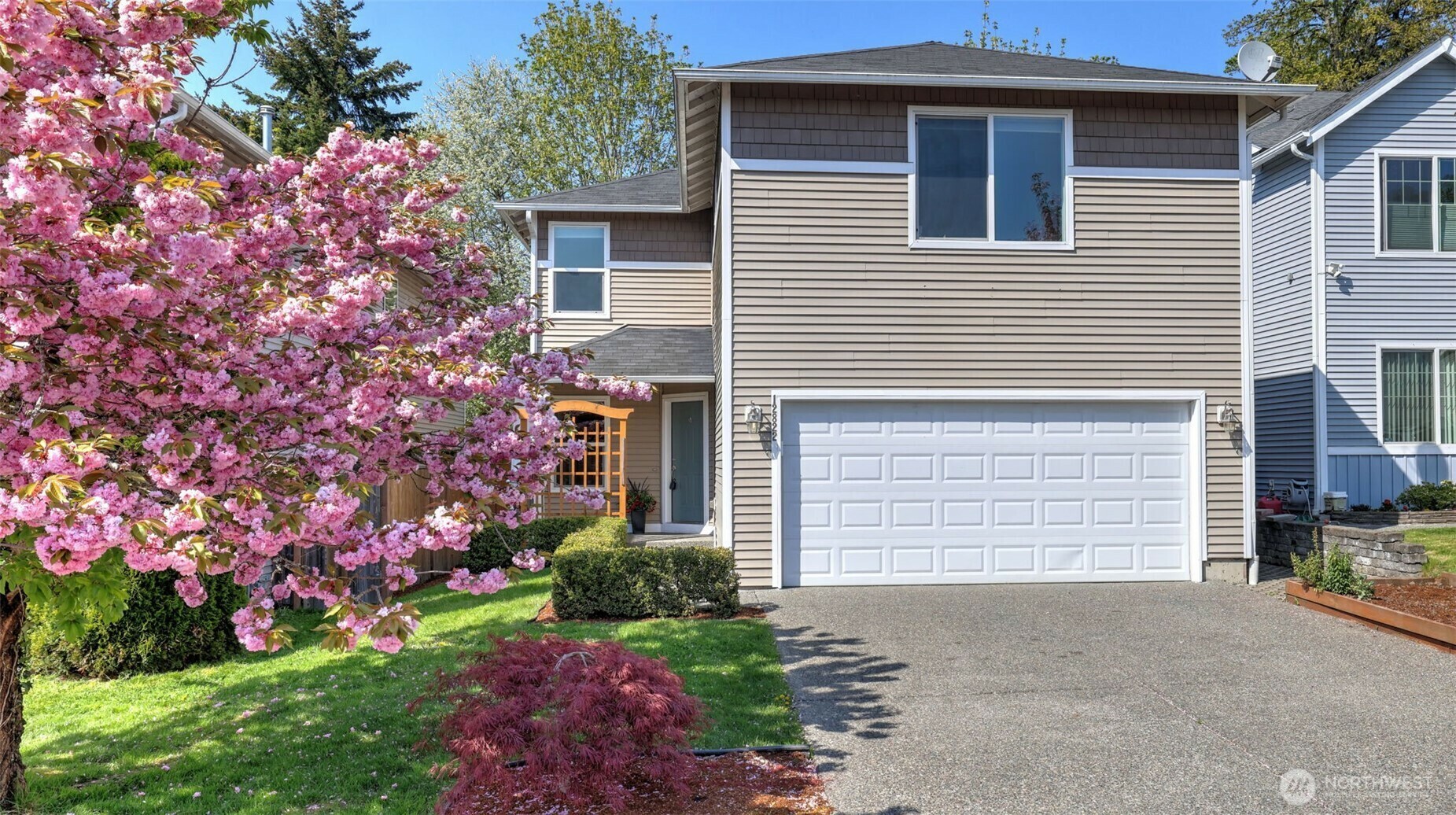 Property Photo: 12822 SE 226th Place WA 98031