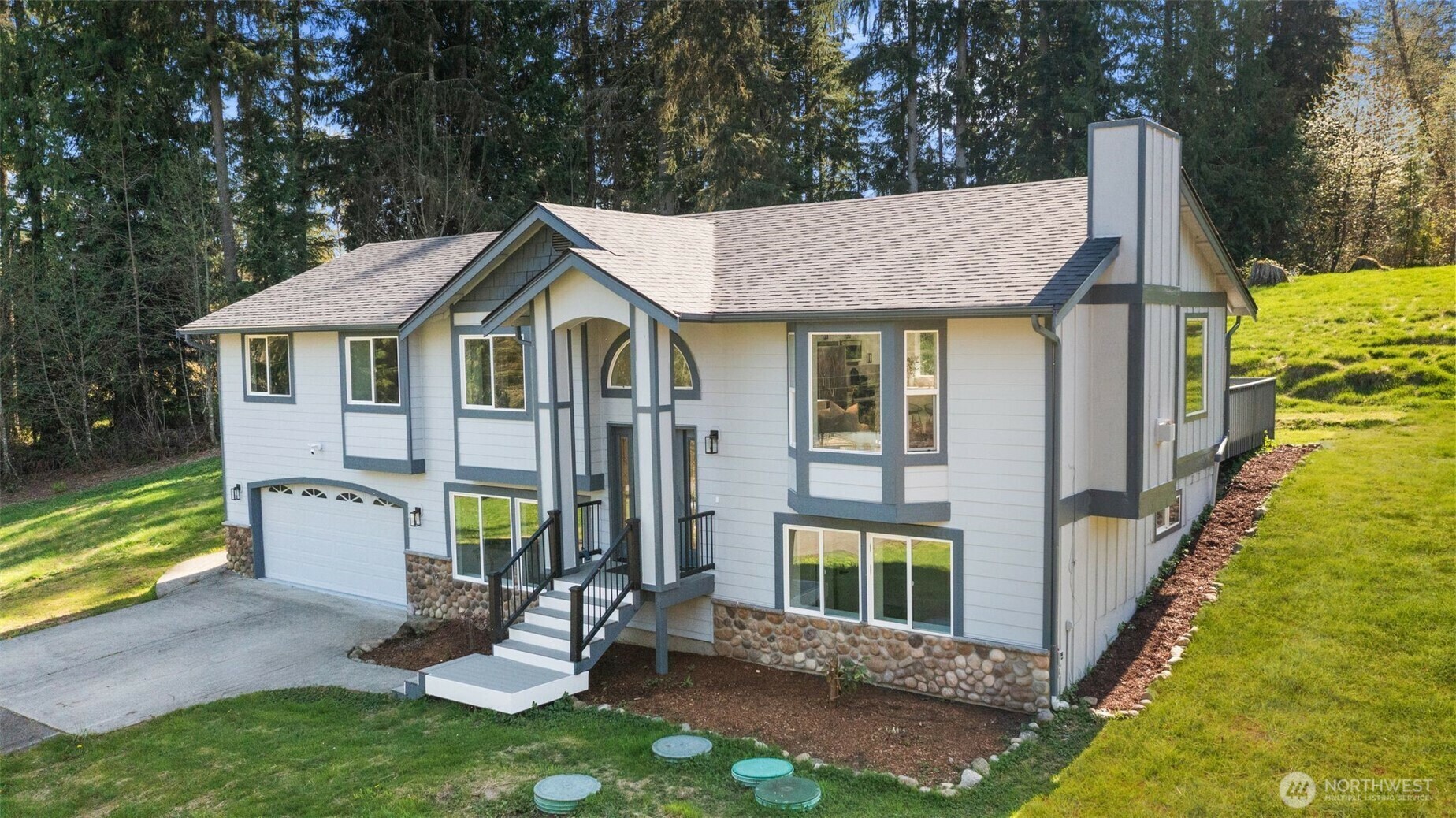 Property Photo: 714 N Carpenter Road WA 98290