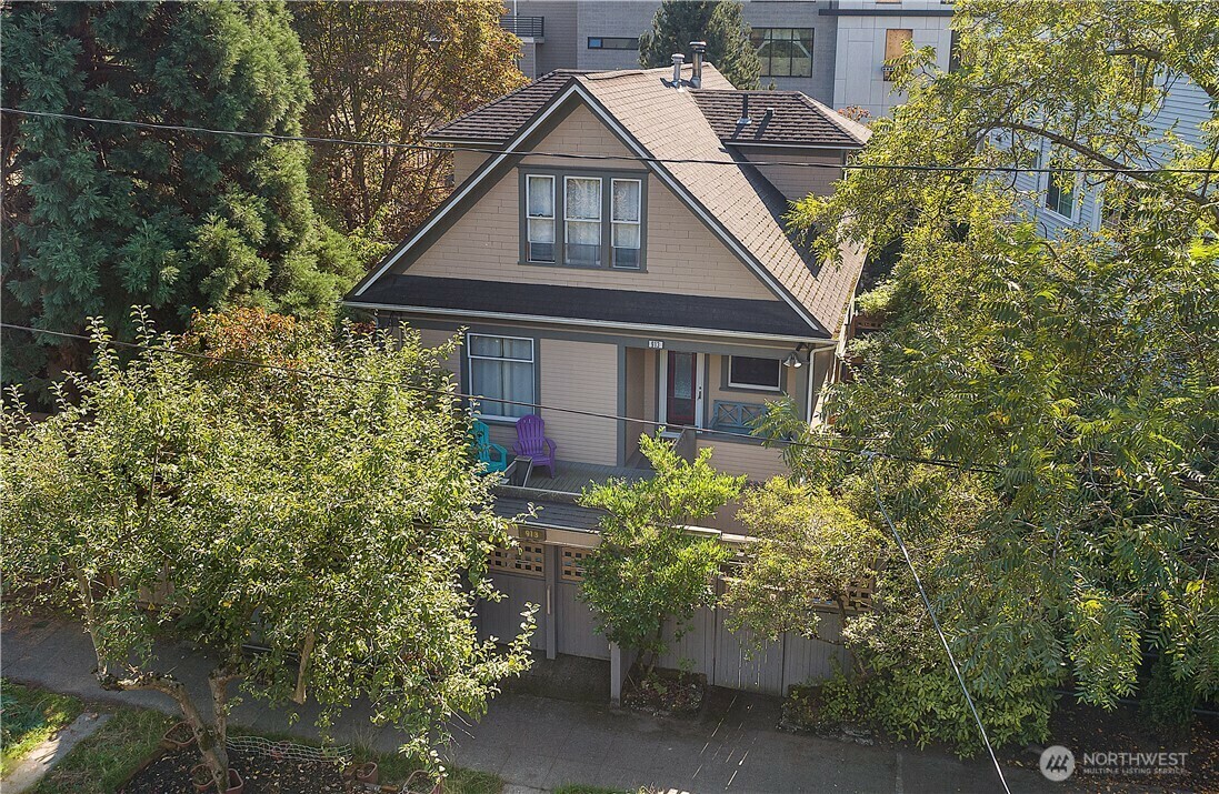 913 N 35th Street  Seattle WA 98103 photo