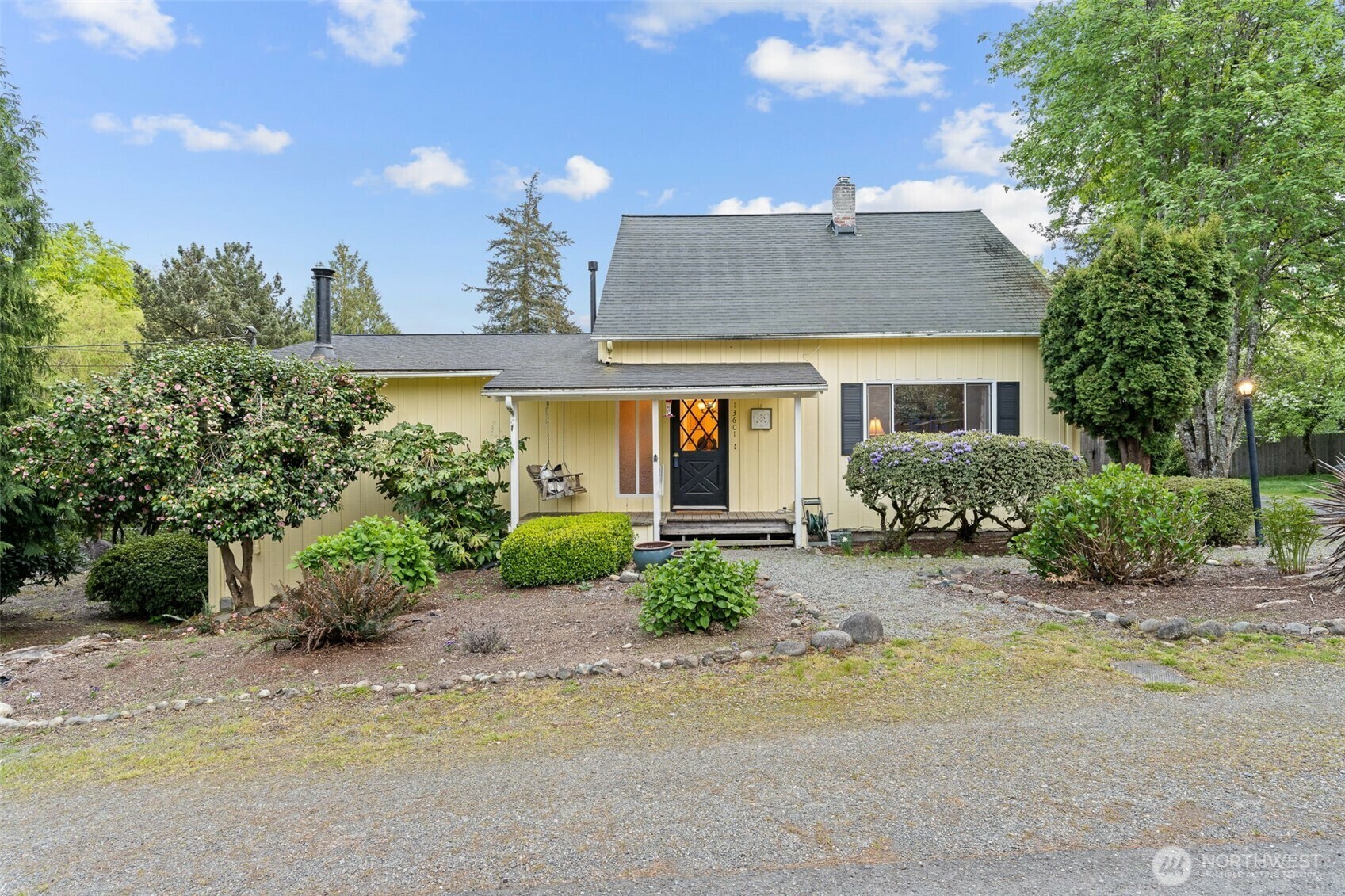 Property Photo: 13601 SE 266th Street WA 98042