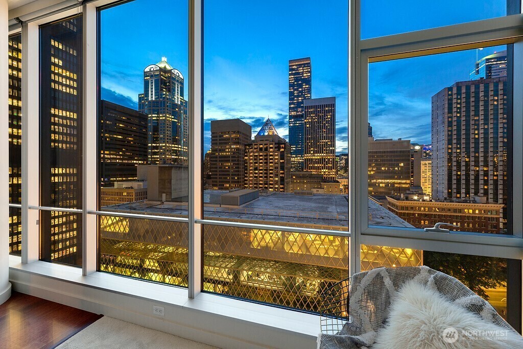 Property Photo: 909 5th Avenue 1404 WA 98164