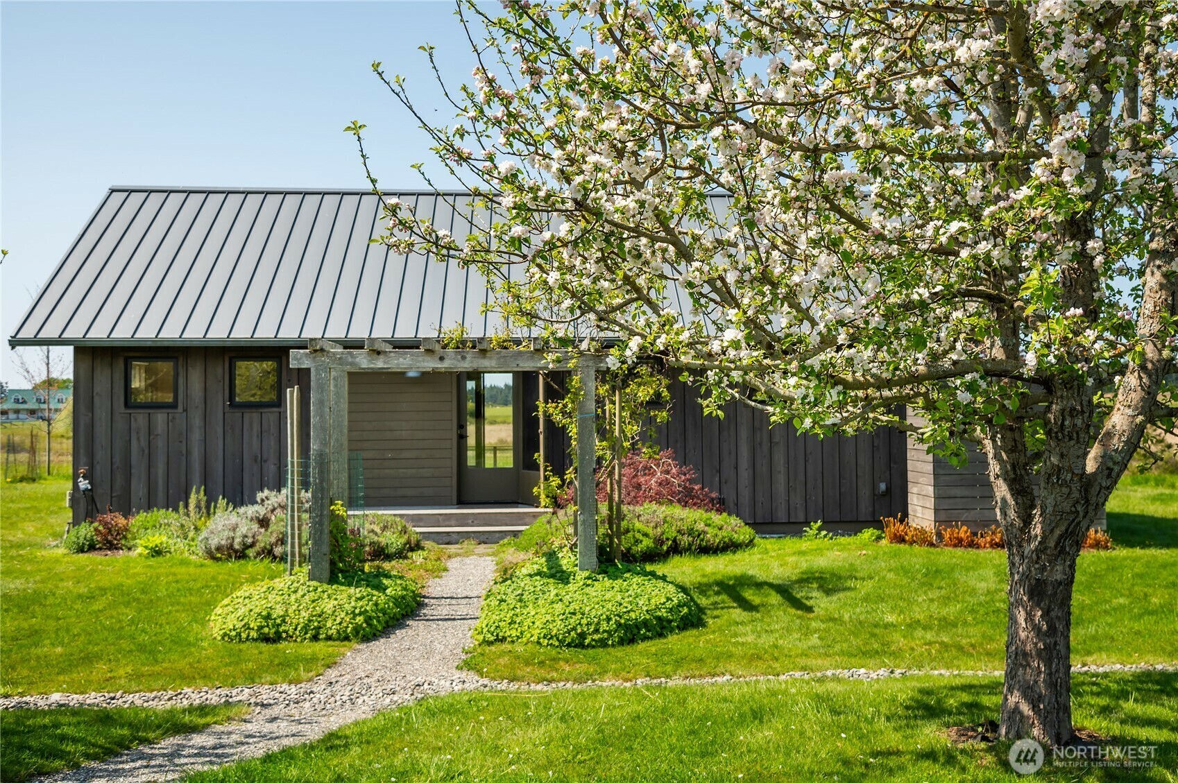 Property Photo: 140 Sweetbrier Lane WA 98261