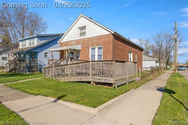 Property Photo:  1106 Lafayette Boulevard  MI 48146 