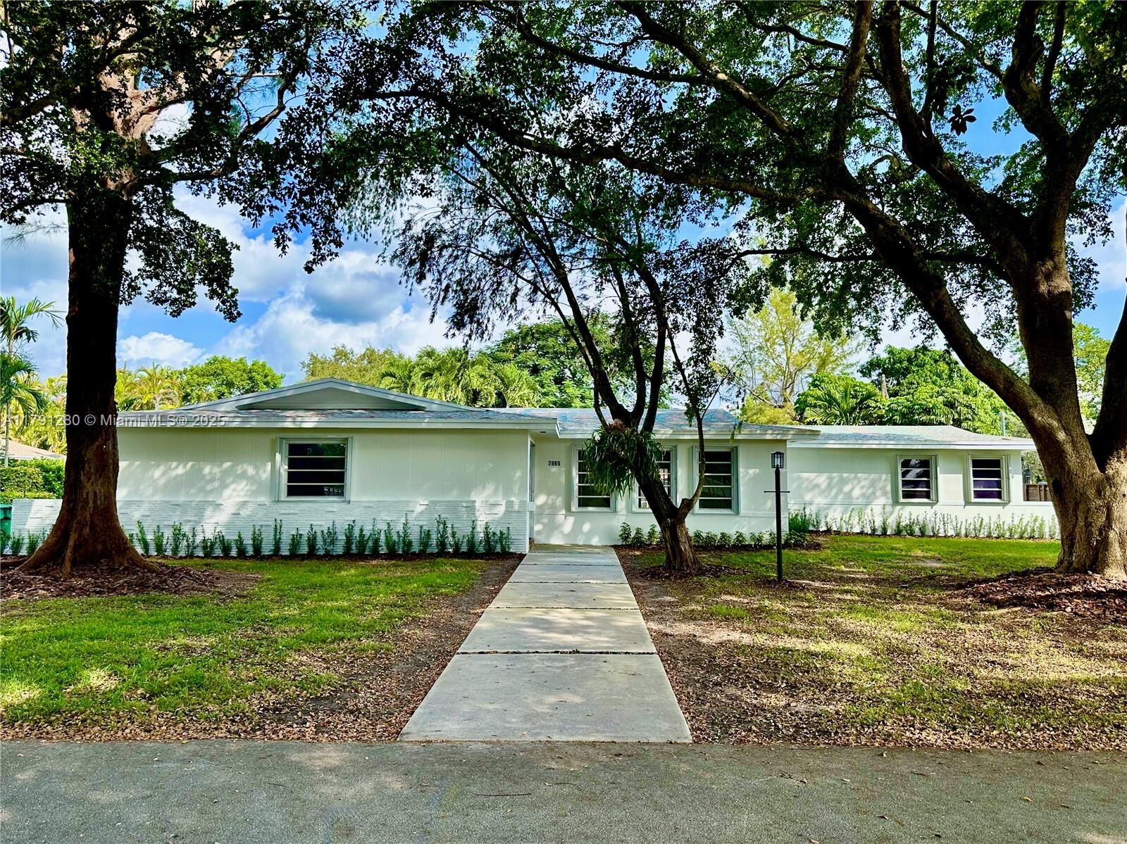 Property Photo:  7965 SW 146th St  FL 33158 