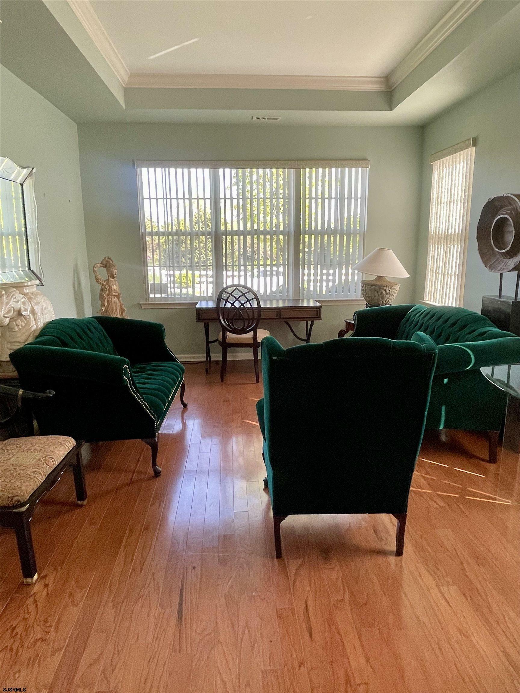 Property Photo: 38 W Delray Ln NJ 08201