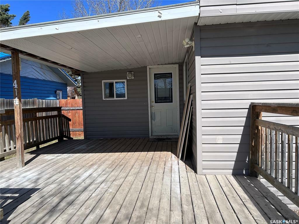 Property Photo: 414 2nd Avenue E SK S0M 1M0