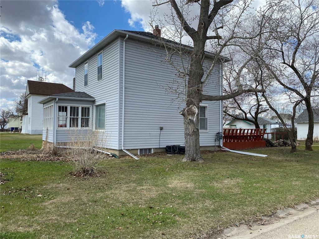Property Photo: 219 Main Street SK S0G 4H0