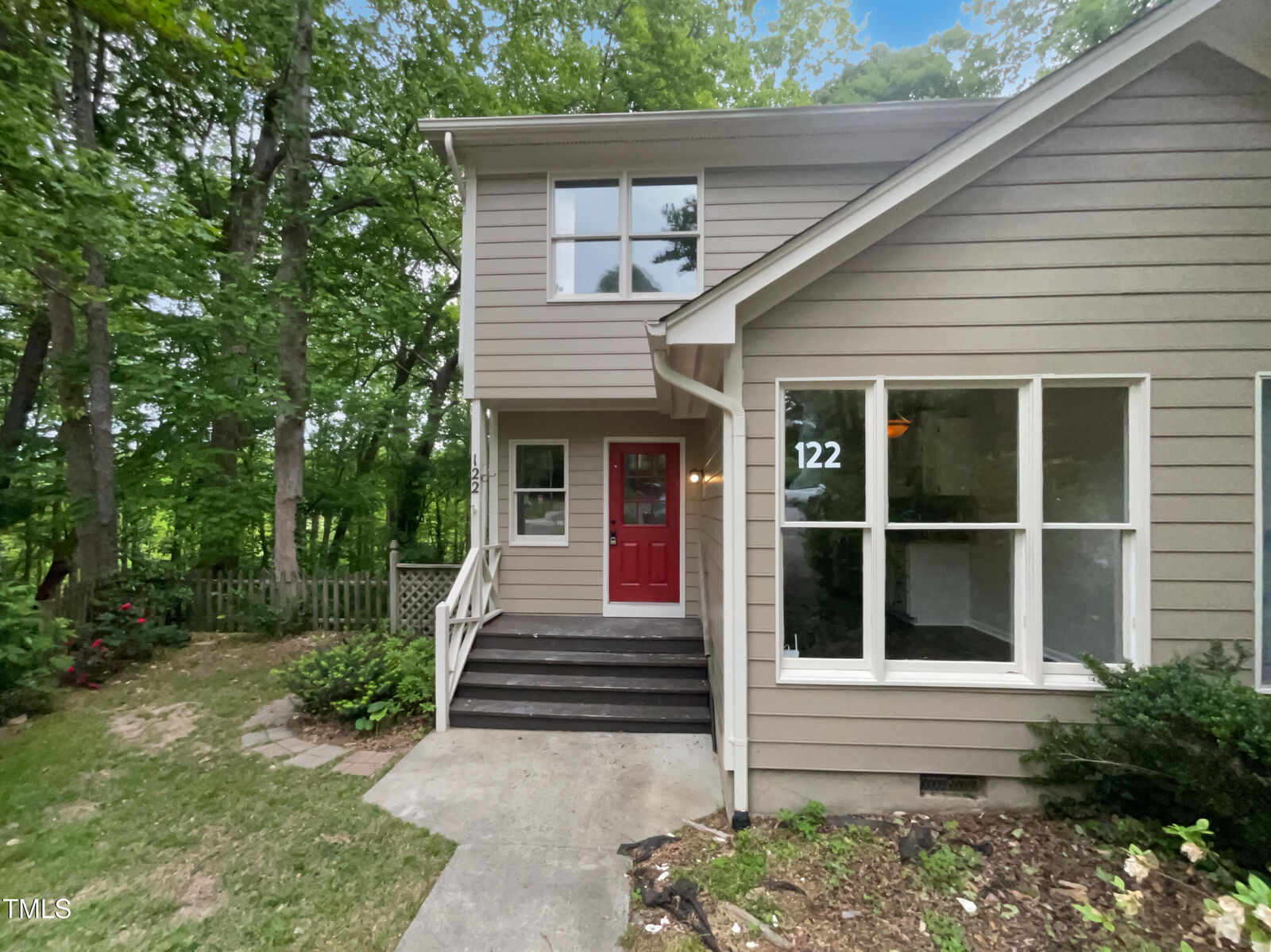 Property Photo:  122 Mallard Court  NC 27517 