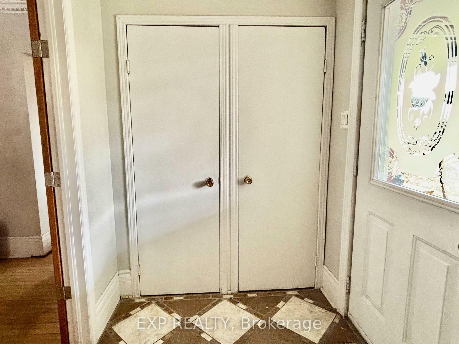 Property Photo: 4 Roche Street ON K0J 2A0