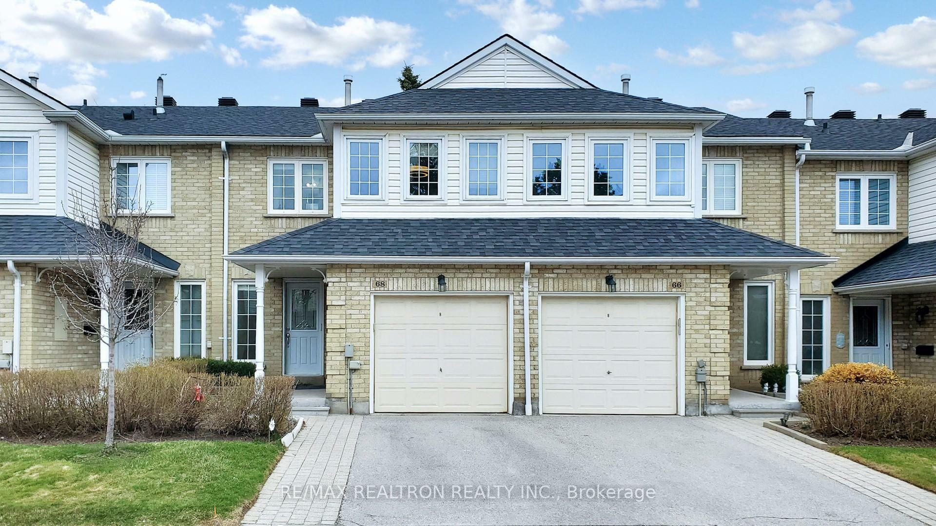 68 Heathcliffe Square  Brampton ON L6S 5R5 photo